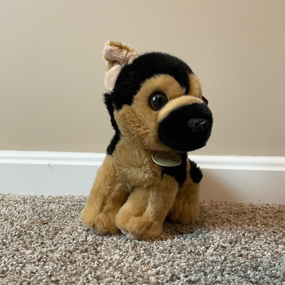 Aurora- Minyoni Tots 11” German Shepard Puppy - Picture 3 of 9